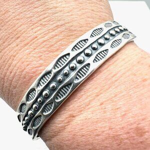Carolyn Pollack Relios Womens Bracelet Sterling Silver Stamped Design Cuff